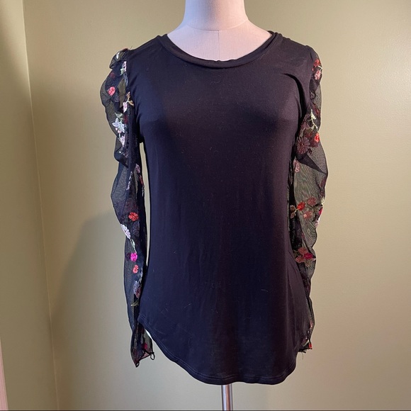Willow Young Contemporary Black Embroidered Jersey Long Sleeve Top - Size Medium - Picture 1 of 8